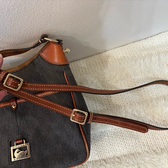 Dooney & Bourke Crossbody Gray - Picture 5 of 7